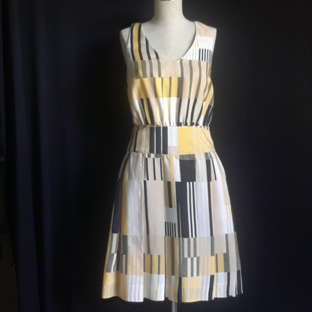 ANTHROPOLOGY MAEVE V NECK GEOMETRIC DRESS.